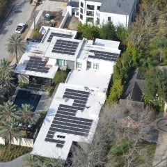 32kW平屋顶太阳能在德克萨斯州贝勒尔