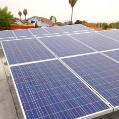 11.8千瓦的DC屋顶太阳能系统在兰彻伯纳多，加利福尼亚州