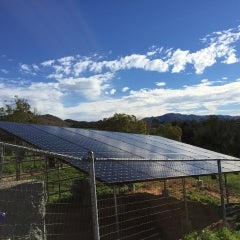 山谷中心7.8千瓦地面太阳能电力系统，