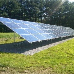 17.48KW太阳能阵列地面安装